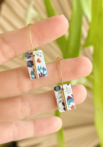 Retro Whisper Blooms - Rectangle Hoops with Gold Bar
