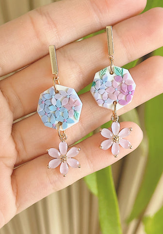 Pastel Hydrangea - Gold Bar with Floral Charms
