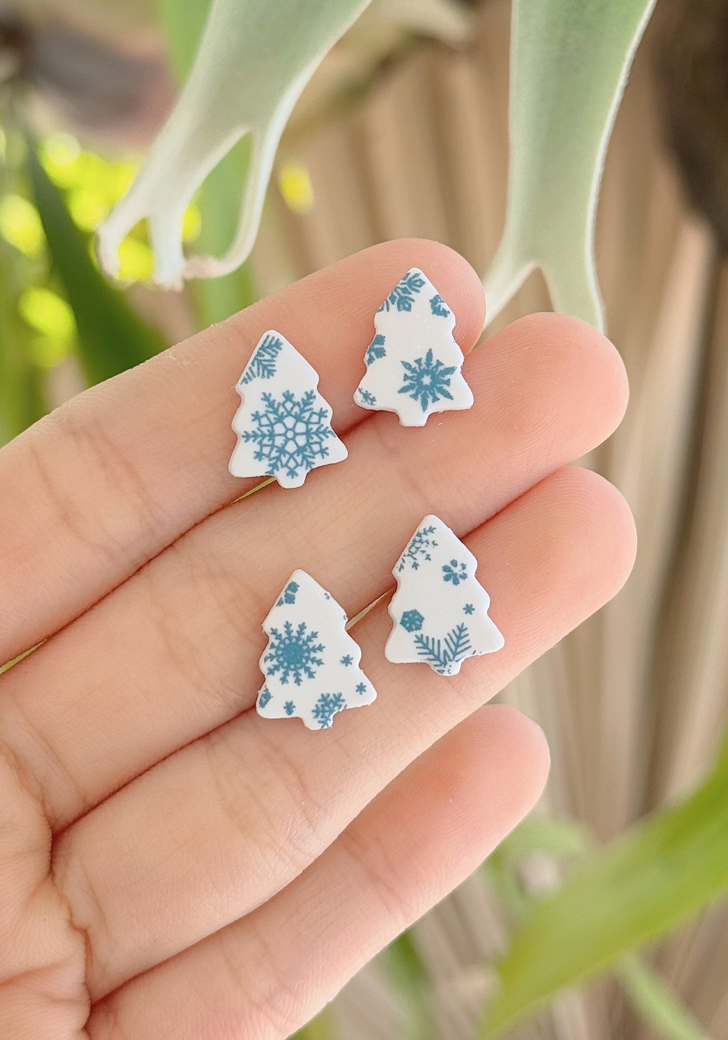 Shimmer Snowflakes - Tree Studs