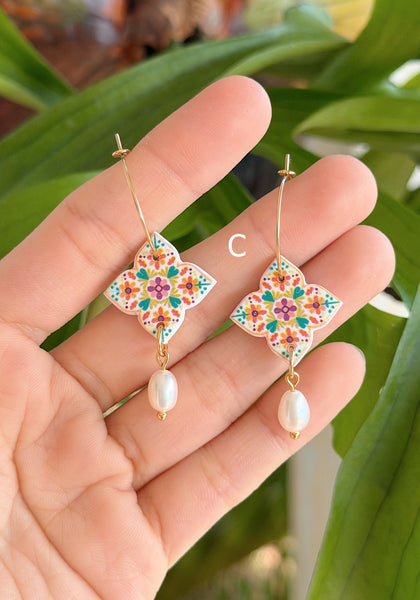 Arabesque Four Petals Tiles (Hoops)
