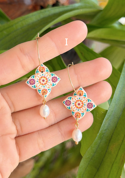 Arabesque Four Petals Tiles (Hoops)