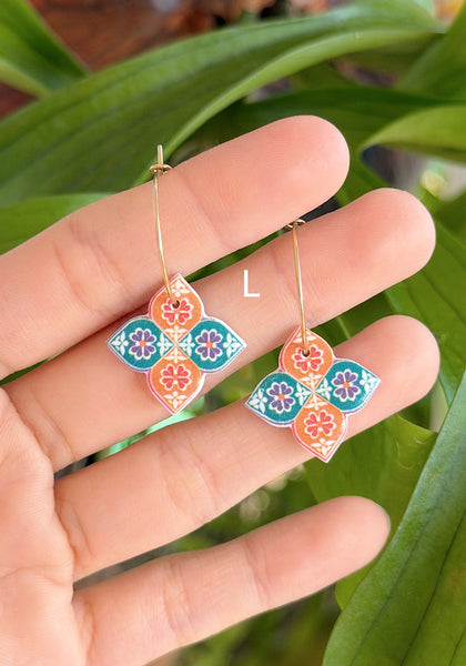 Arabesque Four Petals Tiles (Hoops)