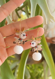 Reindeer with Pom-pom Balls (Hoops)