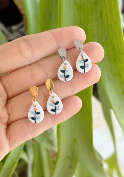 Blue Leaves - Mini Teardrop