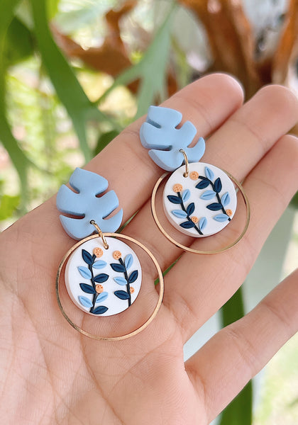 Blue Leaves - Monstera with Hoops